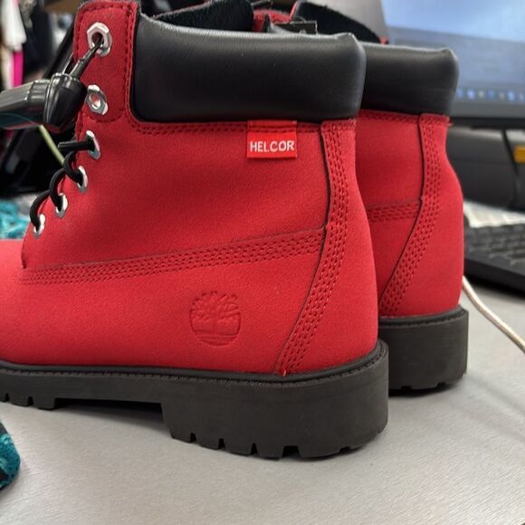 Waterproof Timberland boots - Picture 9 of 11